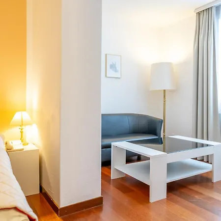 岳罗普酒店 酒店 达沃斯