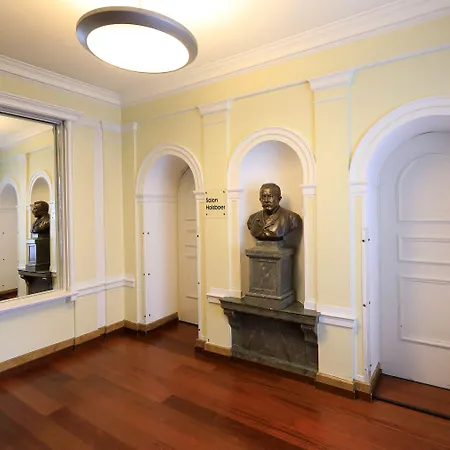 酒店 岳罗普酒店